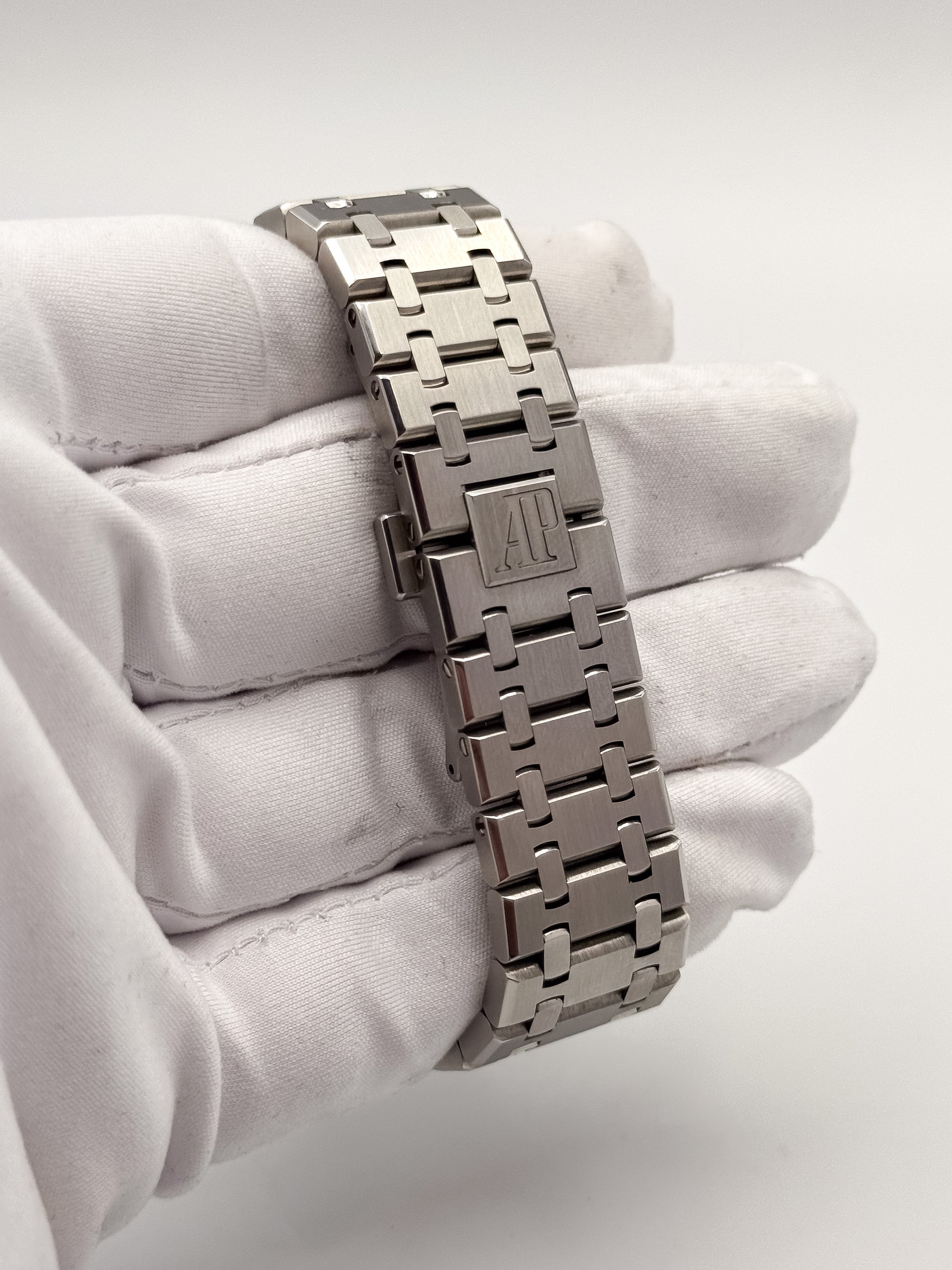 Audemars Piguet Royal-Oak 41mm - 15500ST — foto 4