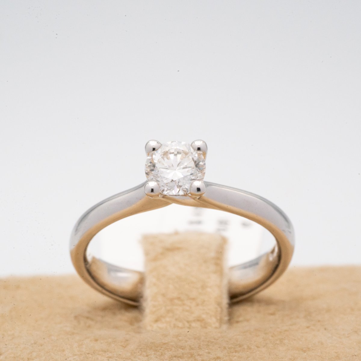 Solitario 0.61 CT